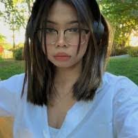 Christine Testa's Instagram, Twitter & Facebook