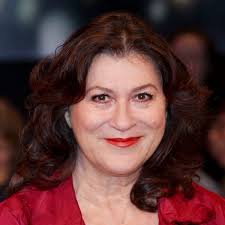 Eva Mattes: Liebeskummer kennt kein Alter