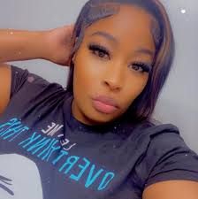 On tinder, how many women does a slightly above average guy talks to? He  has a quite serious job and hobbies. We met twice, no other women are