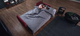 Evonmoss sarı mikrofon izliyor (hem yatakta hem mutfakta söylenen sözler). Smart Kose Takimi Enza Home