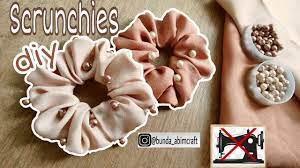 Dua buah ikat rambut cara membuat masker kain tanpa dijahit: Diy Scrunchies Cara Membuat Ikat Rambut Scrunchie Hijab Tanpa Mesin Jahit Youtube