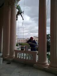 Alpinistas escalan la Biblioteca Provincial Rubén Martínez Villena de  Sancti Spíritus (+fotos)