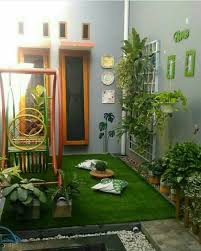 Pemakaian warna hijau pada berbagai ornamen meningkatkan nilai estetika ruangan anda ditambah lagi dengan gorden yang sangat menarik dengan. Desain Ruang Tamu Nuansa Hijau Radea