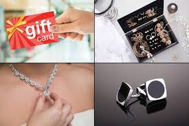 From jewellery and clothes to unforgettable experiences you can share when it comes to your anniversary, a little bit of planning can go a long way. 22 Best First Wedding Anniversary Gift Ideas