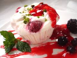 Muffins Glaces Au Citron Et Framboises Et Son Coulis De Fruits Rouges
