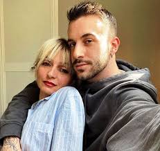 Nel corso della quinta puntata di amici 20, la piccola olivia, la figlia di veronica peparini, ruba la scena. Andreas Muller E Veronica Peparini Di Amici Raccontano La Loro Storia D Amore