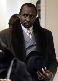 Former World Champion Thomas Hitman Hearns Forced To Auction Off Memorabilia Daily Mail Online