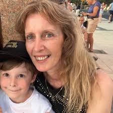 caryn parker (@CarynParker)