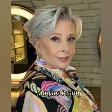 Nuevos Cortes para Señoras de +60 años que son Tendencia 2024 Luce Jovial a  toda hora