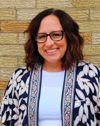 Sarah Karpinski's Instagram, Twitter & Facebook