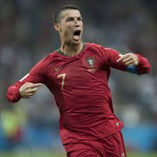 Find the perfect cristiano ronaldo portugal stock photos and editorial news pictures from getty images. Cristiano Ronaldo Verruckte Story Vor Portugal Marokko Derwesten De