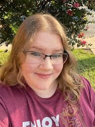 💄 It's National Lipstick Day!💄 We celebrate the beauty and empowerment  that lipstick brings to individuals worldwide 🌎 This day celebrates the  history, artistry, and personal expression associated with lipstick,  encouraging everyone