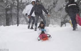 Sledding in flagstaff 31 january 2021. Arizona And New Mexico Hit By Massive Snow Storm As Rest Of Us Enjoys Unseasonably Warm Weather Daily Mail Online