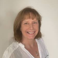 We were delighted to welcome back a group of BSc Environmental Health  graduates from the Leeds Polytechnic class of 1985 for a special tour of  Leeds Beckett's Headingley campus. Nearly 40 years