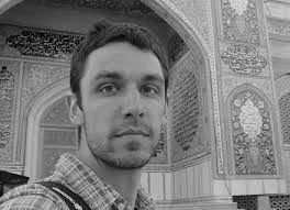 Eric Maddox Creates Interglobal Dialogue