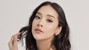 Cantiknya Anya Geraldine dengan Rambut Ikal Sepinggang, Netizen: Hot Banget!