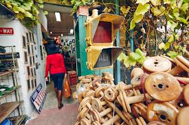 Maybe you would like to learn more about one of these? Brocantes Et Vide Greniers En Vaucluse Brocante Vide Grenier Provence Guide