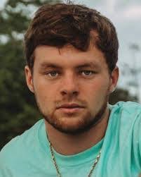 Steven Nall's Instagram, Twitter & Facebook