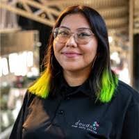 Estela Guzman's Instagram, Twitter & Facebook