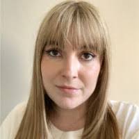 Olivia Scully's Instagram, Twitter & Facebook