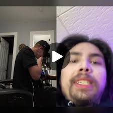 #duet with @young_synical #elgordotraeelmando i was hella trash but my boy  Eric was going crazy with it 🔥🔥💯🫡#bajogab #bajoloche #fenderkingman  #toloche #ddariostrings #corridos #fypシ