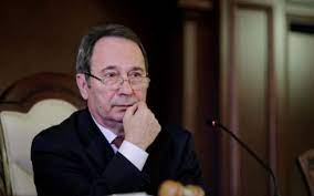 Curtea constituțională a admis miercuri sesizarea psd împotriva interzicerii cumulului pensiei cu salariul la stat, măsură luată de guvernul orban la finalul anului trecut, au declarat pentru g4media.ro surse din cadrul ccr. Pensiile Pot Fi Cumulate Cu Salariul La Stat A Decis Curtea ConstituÈ›ionalÄƒ Decizia LuatÄƒ Cu Majoritate StransÄƒ De 5 La 4 Strict Pe Motive Extrinseci JudecÄƒtorii Nu S Au PronunÈ›at Asupra Cumulului Pensiei