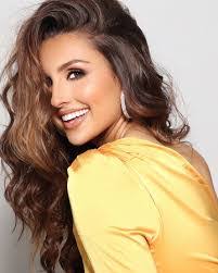 Natalie Bode's Instagram, Twitter & Facebook