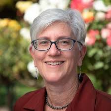 Michelle Burnham's Instagram, Twitter & Facebook