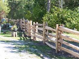 This is the first post from cranya landscaping, we operate within the cowichan valley area of vancouver island. Cedar Split Rail Fence Stack Design Lattenzaun Rustikaler Zaun Fechten