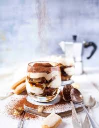 Tiramisu Thermomix Pour 6 Personnes Recettes Elle A Table Recette Alimentation Recette Tiramisu Thermomix Tiramisu Thermomix