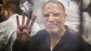 وفاة عصام العريان القيادي بـ الإخوان داخل محبسه بمصر