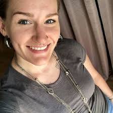 Krystal Ross's Instagram, Twitter & Facebook