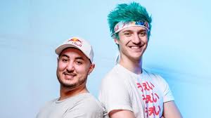 10 idées de coupes de cheveux pour homme. Dossier Les Plus Grands Champions De L Esport En France Et Dans Le Monde Otakugame Fr