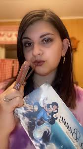 SnarlsBox Product Selfie 💖