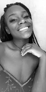 Natasha Singer's Instagram, Twitter & Facebook