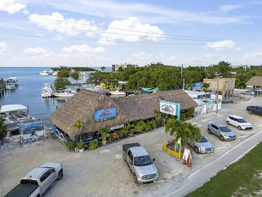 Porky's Bayside Restaurant and Marina | Florida Keys & Key West