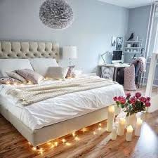 Romantik Evli Ciftler Icin 57 Farkli Yatak Odasi Dekorasyonu Ornekleri Ev Dekoru Yatak Odasi Tasarimlari Apartman Dairesi Dekorasyonu