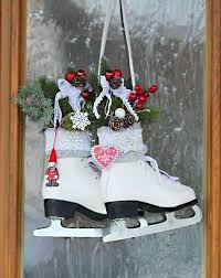 Schlittschuhe Weihnachtsdeko Landhaus Shabby Von Thurmchens Ladchen Auf Dawanda Com Weihnachtsdeko Draussen Weihnachten Dekoration Weihnachtsdekoration