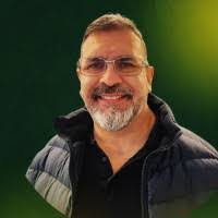 Tomas Mandujano's Instagram, Twitter & Facebook