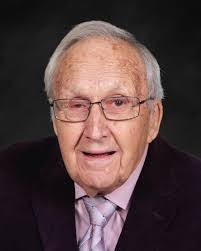 Samuel Carver's Instagram, Twitter & Facebook