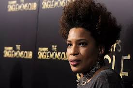 Jill Scott Performs 'Run Run Run'