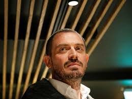 Andrew Heron's Instagram, Twitter & Facebook