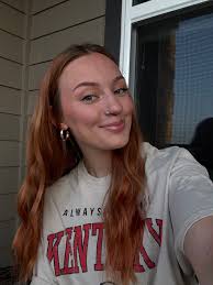 Hi! I am 17 years old and I am a babysitter and a tutor! I tutor math,  Spanish, and writing/reading! I am good with children of all ages and  flexible with times!