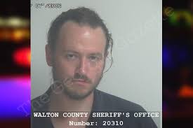 Daniel Kuni's Instagram, Twitter & Facebook