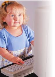 Mora celebrates traditional Swedish midsummer