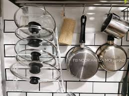 Untuk mendapatkan harga peralatan dapur alat masak murah namun berkualitas bisa membeli di tokodistributor. Wanita Ini Kongsi Cara Nak Susun Dapur Guna Organizer Kecil Walau Kecil Saiz Besar Manfaatnya