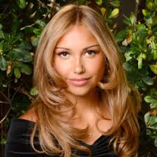 Excited to share that I've completed the "Fundamentals of Journalism"  training provided by NBCU Academy! This course, taught by industry experts  at NBCUniversal News Group, covered essential skills…