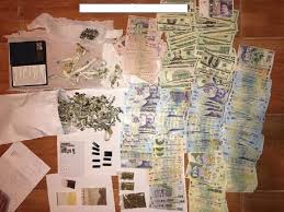 Productia de fata este dovada ca problema drogurilor a fost un lucru ce preocupa. Cluj PercheziÅ£ii La TraficanÅ£i De Droguri News Ro