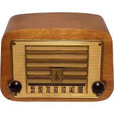 Repaired Refurbished 1946 Emerson Tube Radio Model 578 Vintage Radio Antique Radio Old Radios