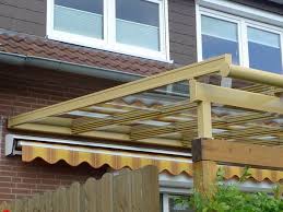 Schiebedach Als Terassenuberdachung Auf Einer Holz Terassenuberdachungen Uberdachung Terrasse Terrassenuberdachung